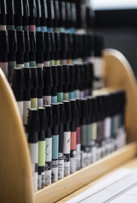 Crayons de couleurs pour dessiner les études
